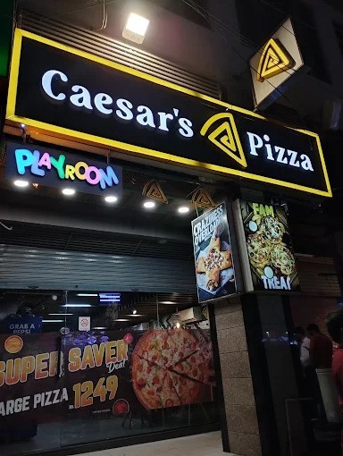 Caesar’s Pizza