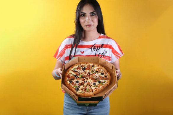 Best Pizza for Groups & Family Sharing in Karachi